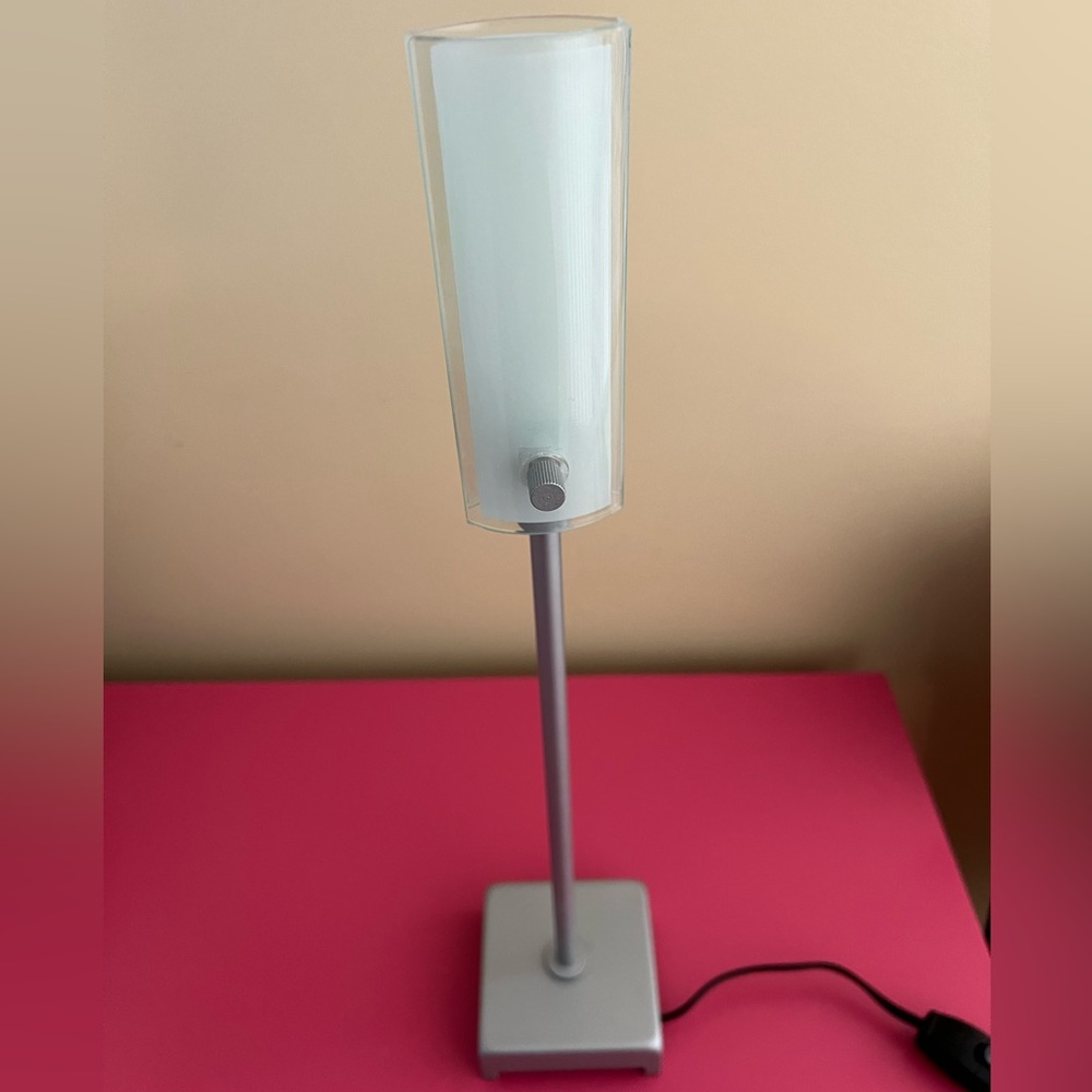 ⚫️Final Price⚫️ Vintage IKEA Super Slim Tabletop Lamp